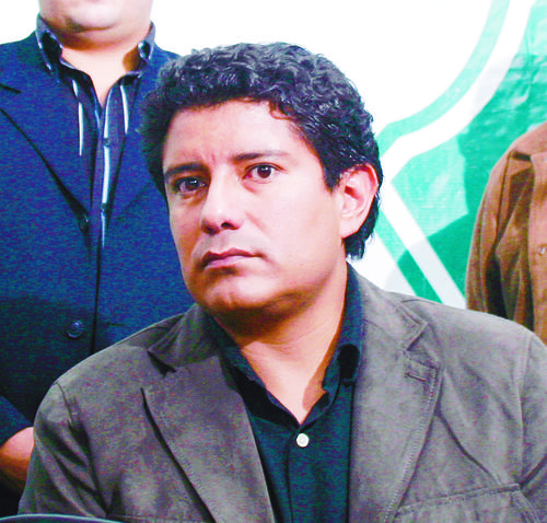 Carlos Barreda, diputado de la UNE, es otro de los creadores de la reforma, dise&ntilde;ada desde la administraci&oacute;n anterior. (Foto: Nuestro Diario).