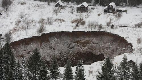 El cr&aacute;ter pudo haberse formado luego de un accidente en una mina