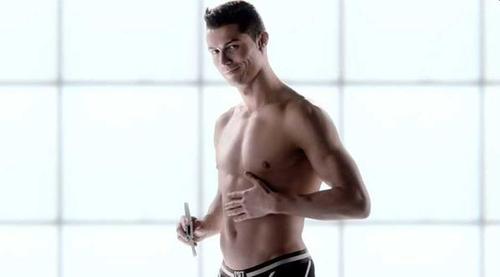 CR7 se empelota foto 