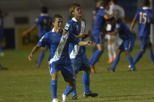 Jugadores lloran al clasificarse al Mundial de Colombia