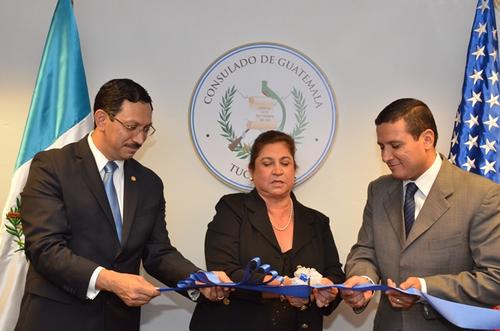 El consulado tiene establecido un contacto directo con la Patrulla Fronteriza para obtener información sobre los detenidos las 24 horas del día, con los centros de detención y con la Oficina Forense del Condado Pima para determinar la nacionalidad de un inmigrante que es encontrado sin vida en el desierto. (Foto: Ministerio de Relaciones Exteriores) 
