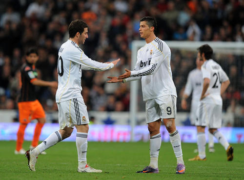 "Pipita" Higua&iacute;n lleg&oacute; a las filas del Madrid en el a&ntilde;o 2006 de la mano del entonces entrenador Fabio Capello (Foto:zimbio.com)