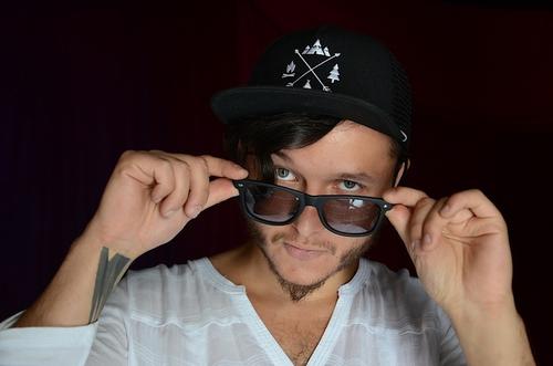 "Mashimon" es su otro proyecto musical, donde fusiona ritmos electrónicos con mayas. (Foto: Selene Mejía/Soy502) 