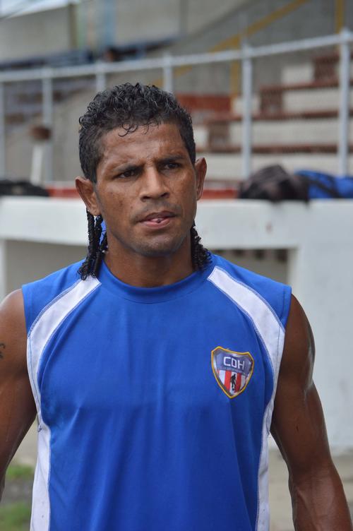 El "Shaca Shaca" Espinoza es uno de los 20 jugadores que tuvieron resultado adverso en las pruebas doping en los últimos diez años. La "condena popular" en las gradas lo ha seguido en su carrera. (Foto: Archivo)