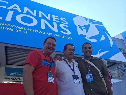 Diego Lanzi (&uacute;ltimo a la derecha) durante los Cannes Lions 2014. (Foto: BBDO Guatemala oficial) 
