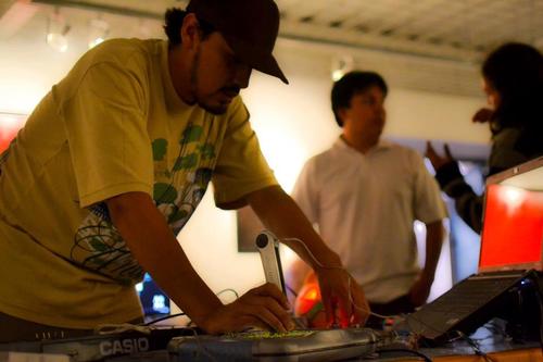 &iquest;M&uacute;sica electr&oacute;nica generando corto circuito en juguetes? S&iacute;, eso es lo que hace Di&eacute;resis desde el a&ntilde;o pasado. (Foto: Di&eacute;resis)