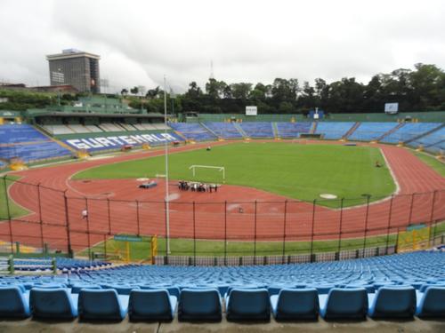 En 2013 el estadio Nacional fue evaluado y se decidi&oacute; reducir su aforo hasta que arregle el ancho de las salidas de emergencia, pongan m&aacute;s puertas y mejoren la inclinaci&oacute;n de las rampas de seguridad. (Foto: Archivo)