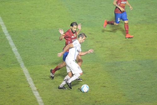 Crecieron en el mismo barrio, la zona 21 los form&oacute; como futbolistas. En la cancha rivales, pero afuera amigos. (Foto: Orlando Chile/Nuestro Diario)