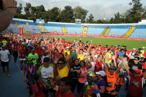 La meta de la San Silvestre Guatemala 2014 estuvo ubicada en la pista del estadio Nacional Mateo Flores. (Foto: Orlando Chile/Nuestro Diario)