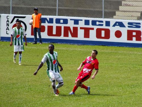 Antigua venció en el estadio Israel Barrios a Coatepeque 1-0 en la primera vuelta. (Foto: Antigua GFC)