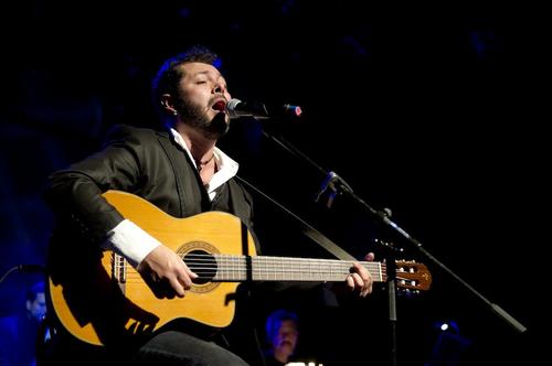 El mexicano Edgar Oceransky compartir&aacute; escenario con Alberto Plaza. (Foto: vivetabasco.com) 