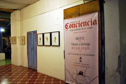 Epinas en la conciencia o pu&ntilde;ales en la carne se exhibe en la Casa del Mango, Antigua Guatemala. (Foto: Miriam Dard&oacute;n) 