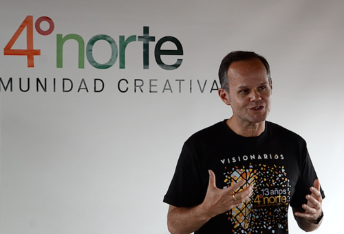 Emilio Méndez explica acerca de la transformación de 4 Grados Norte. (Foto: Selene Mejía/Soy502) 