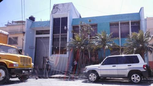 Esta es la fachada de la dirección que tienen registradas las empresas Impordigsa y Mahabi Inversiones. 