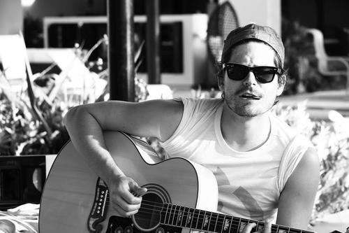 Samper se inspira en el rock brit&aacute;nico. (Foto: Samper oficial) 