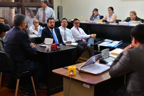 El MP pidió que los 22 capturados sean ligados a proceso por los delitos de asociación ilícita para la defraudación tributaria. (Foto: Wilder López/Soy502) 