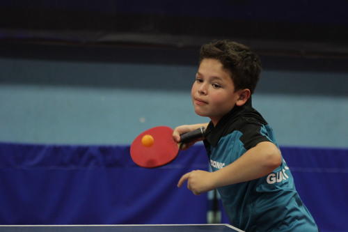 Sergio a su corta edad se perfila a ser uno de los mejores atletas del tenis de mesa. (Foto: Douglas Suruy Soy502)