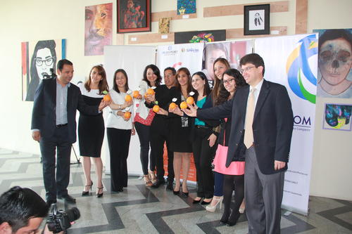 Representantes de 13 empresas de moda, dise&ntilde;o, desarrollo de software, producci&oacute;n de pel&iacute;culas, videojuegos y comerciales, participaron en el lanzamiento de Icrea. (Foto Marcia Zavala/Soy502)