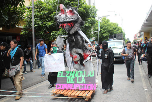 El mensaje de la Huelga fue claro en contra de la corrupci&oacute;n. (Foto: Alejandro Balan/Soy502) 