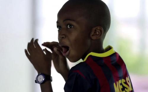 Issa es el ni&ntilde;o protagonista del cortometraje. (Foto: Internet) 