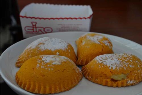 Las empanadas de leche de la Pasteler&iacute;a Ciro. (Foto: Jes&uacute;s Alfonso/Soy502)
