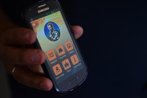 Con la APP, "La Ruta del Santo Hermano Pedro", el turista recorre 13 sitios turísticos de la Antigua Guatemala, además la aplicación incluye mapas, fotografías e historia de cada lugar (Foto: Jesús Alfonso/Soy502)