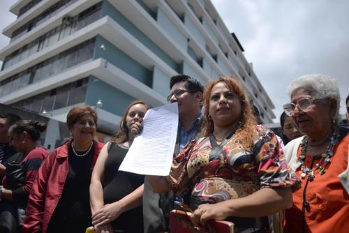 Los pacientes renales solicitaron a las autoridades del IGSS una disculpa p&uacute;blica y un resarcimiento por los da&ntilde;os causados por Pisa. (Foto: Archivo/Soy502)