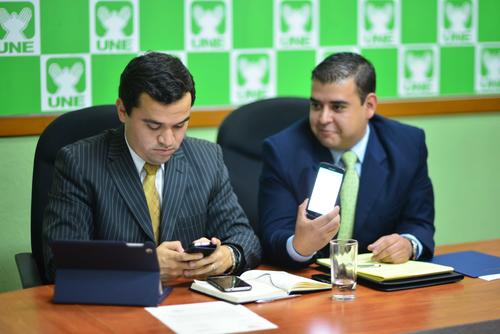 Las autoridades de Aeronáutica mantuvieron el hermetismo ante los requerimientos de los parlamentarios. (Foto Jesús Alfonso/Soy502)