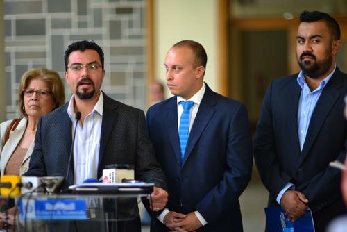 Los miembros de Foro Guatemala solicitaron al Presidente que los funcionarios hagan público su patrimonio. (Foto: Jesús Alfonso/Soy502)