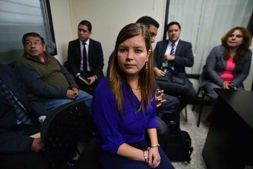 Karen Paola Cancinos firmó un contrato inexistente para poder cobrar las comisiones de Martínez.  (Foto: Wilder López/Soy502)