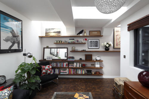 Es dif&iacute;cil creer que la sala de estar de Laura Clark alguna vez fue parte de un ba&ntilde;o p&uacute;blico.