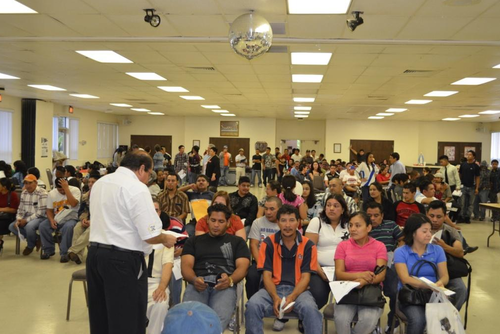 Miles de migrantes en Estados Unidos han empezado un proceso para obtener un documento de identidad que les permita acceder a las acciones ejecutivas anunciadas por el presidente Barack Obama. (Foto: Archivo/Soy502) 