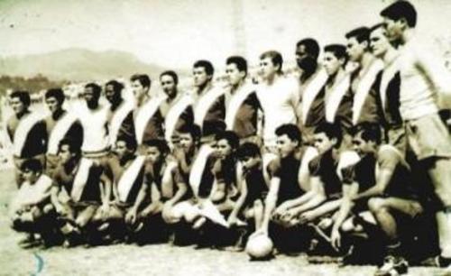 Este es el equipo completo campe&oacute;n en el NORCECA de Honduras 1967. (Foto: Fedefut)