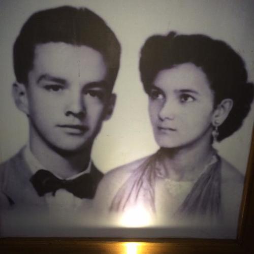 Arjona recuerda a sus padres en una conversaci&oacute;n a trav&eacute;s de Twitter. (Foto: Ricardo Arjona oficial) 