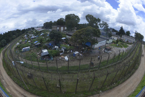 La Granja Penal Pavón es uno de las prisiones del país donde, según los representantes de la Gremial de Telecomunicaciones, ya no hay señal de telefonía móvil. (Foto: Archivo/Soy502)