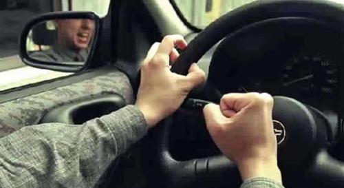 Cualquier cosa que pase sobre la carretera siempre ser&aacute; malo para &eacute;l, principalmente durante los embotellamientos. (Foto: Google)