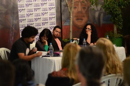 Presentaci&oacute;n de cat&aacute;logo de "Transvisible" y cierre de la muestra. (Foto: Selene Mej&iacute;a/Soy502) 