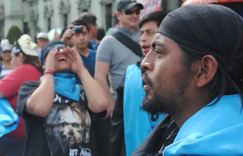 Cientos de personas se han movilizado desde el 25 de abril en s&aacute;bados consecutivos para pedir la renuncia del presidente Otto P&eacute;rez Molina.  (Foto: Tim Rogers/Fusi&oacute;n.net) 