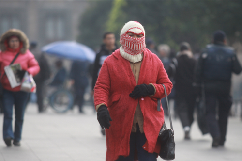 En M&eacute;xico las autoridades est&aacute;n alerta por el fortalecimiento de un frente fr&iacute;o en estos d&iacute;as.