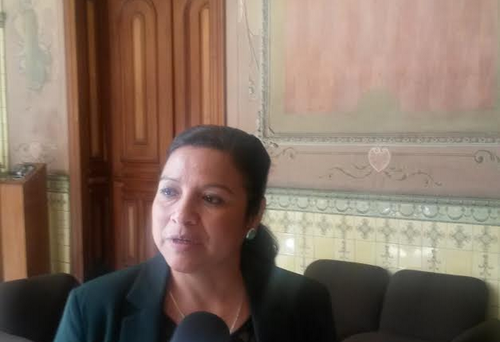 La directora Electoral, Gloria L&oacute;pez, confirm&oacute; la compra del papel para imprimir 49.2 millones de boletas electorales. (Foto: Soy502)