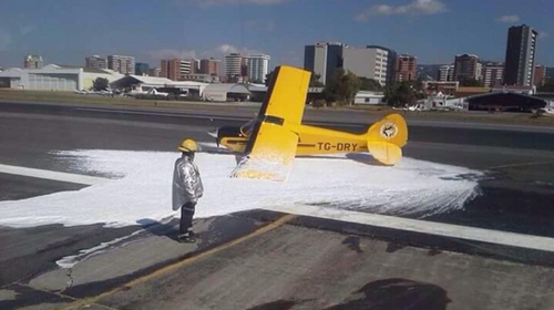 La evaluación que realiza OACI incluye las razones y la forma en que se atienden accidentes como el de la fotografía, ocurrido en enero de este año. (Foto: Archivo/Soy502)