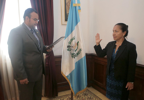 Lucía Armas fue juramentada como nueva viceministra de Cultura. (Foto: Presidencia)