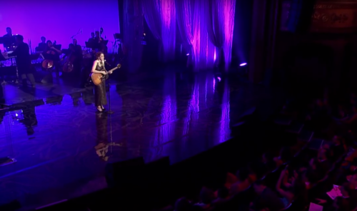 Gaby Moreno est&aacute; orgullosa de representar las ra&iacute;ces latinas en Estados Unidos. (Foto: Youtube) 