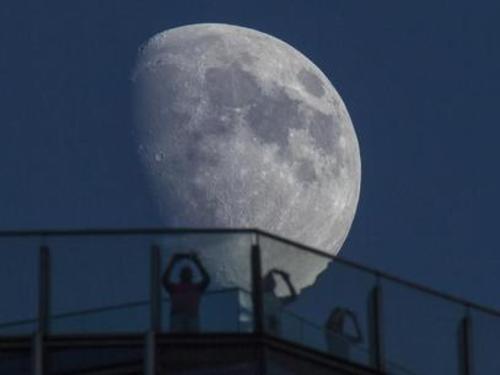 La meta es llevar hasta la Luna a una tripulaci&oacute;n china por primera vez en la historia. 
