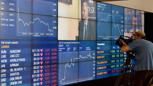 Expertos esperan que el precio del d&oacute;lar siga fuerte frente a buena parte de monedas en el mundo. (Foto: CNN)