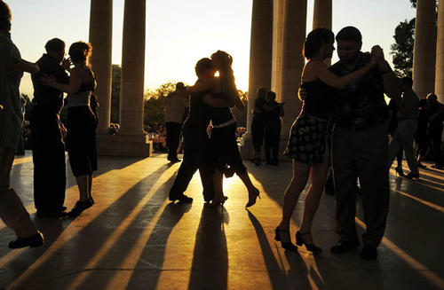 El 78 cumplea&ntilde;os de Francisco I ser&aacute; inmortalizado por la presencia del tango y la milonga. (Foto:vivacolorado.com)