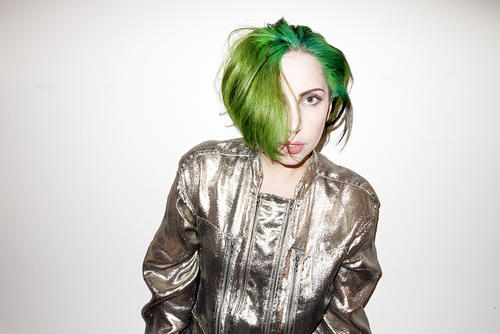La cantante Lady Gaga sorprendi&oacute; hace varias semanas con el pelo pintado de color verde.