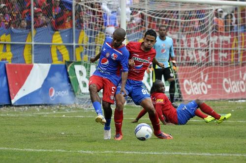 Municipal pierde en casa frente a Xelaj&uacute;, Clausura 2014, Guatemala, Liga Nacional Clausura 2014