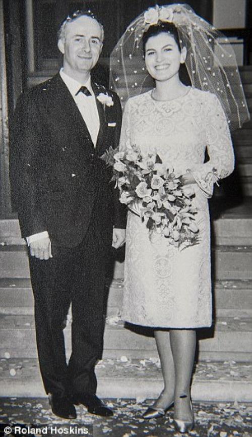 Raffaello Gerra e Isabel, en el d&iacute;a de su boda, hace 50 a&ntilde;os.