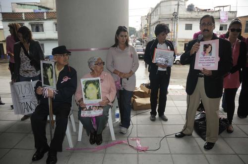 La presencia de la familia Siekavizza en las protestas gener&oacute; empat&iacute;a y permiti&oacute; superar la indefensi&oacute;n aprendida. (Foto: Nuestro Diario).